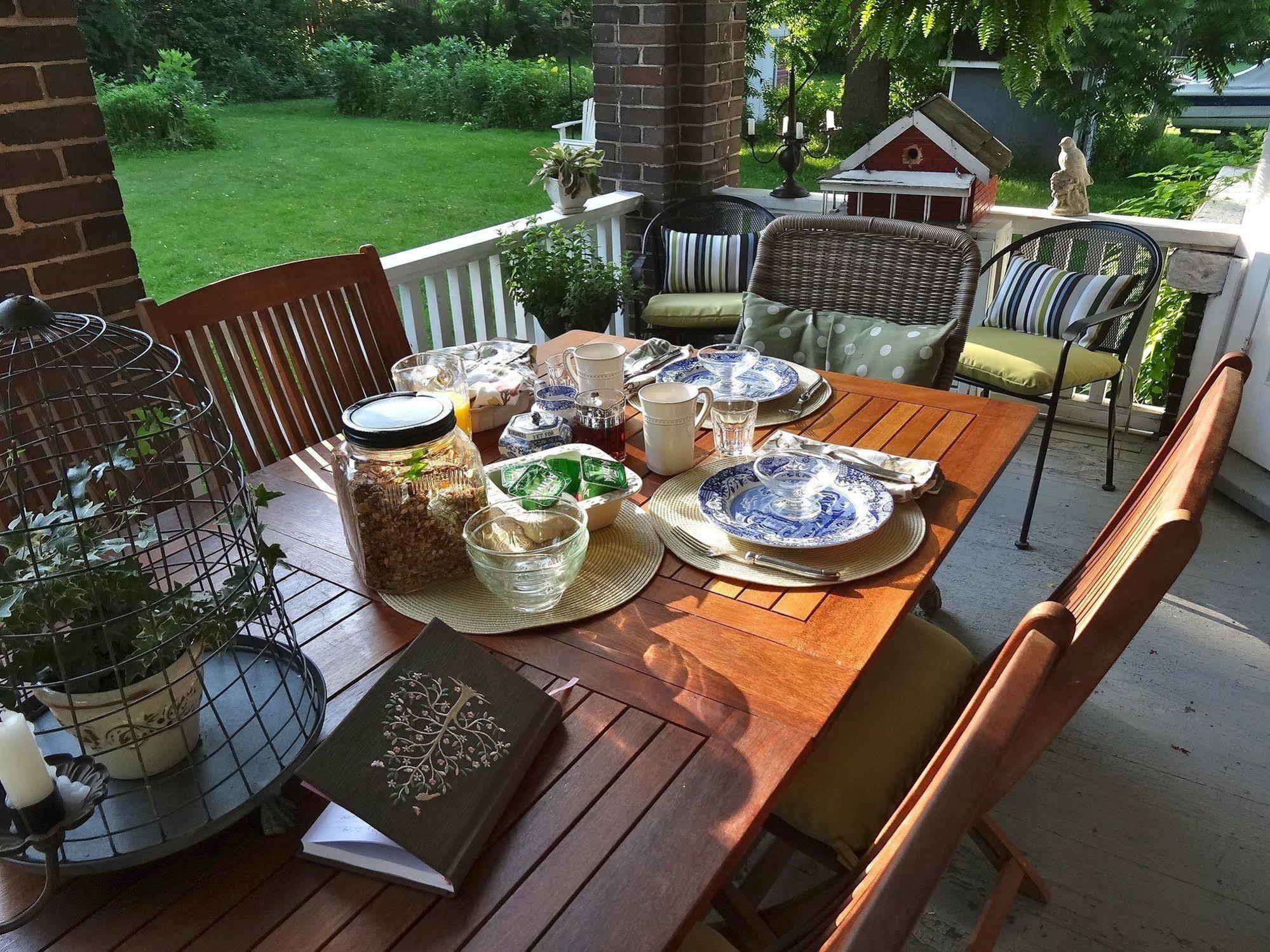 The Captain'S House Heritage Bed & Breakfast Midland Eksteriør billede